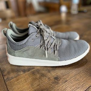 Sorel ONA Plus Sneakers - Women's Size 10